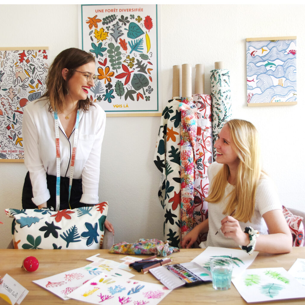 Julie et Manon, les créatrices de Vois Là, une marque engagée disponible dans la boutique de créateurs Le Générateur à Strasbourg