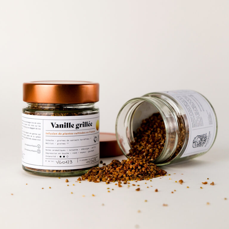 Deux pots de vanille grillée, infusion de plantes cultivées en France, par Hocus Pocus
