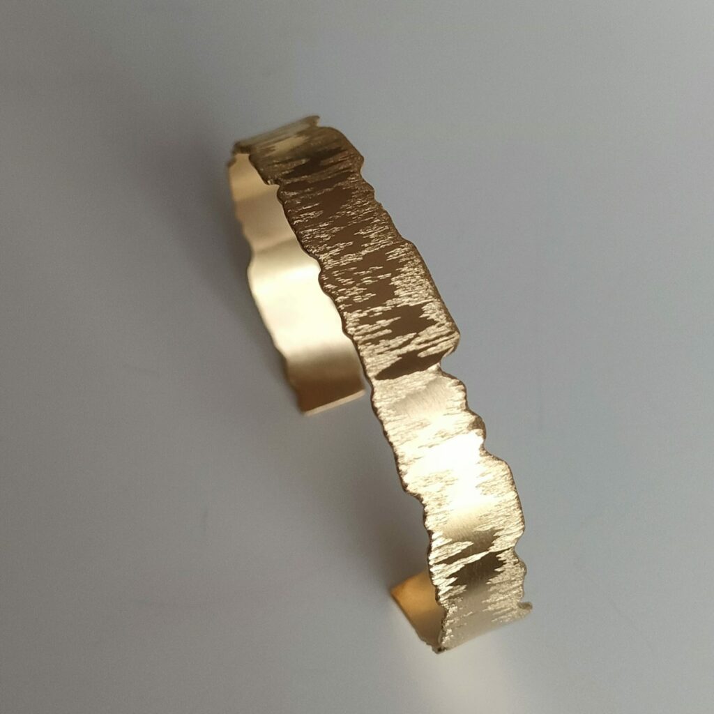 Alison Mette, bracelet doré à l'or fin disponible au Générateur à Strasbourg