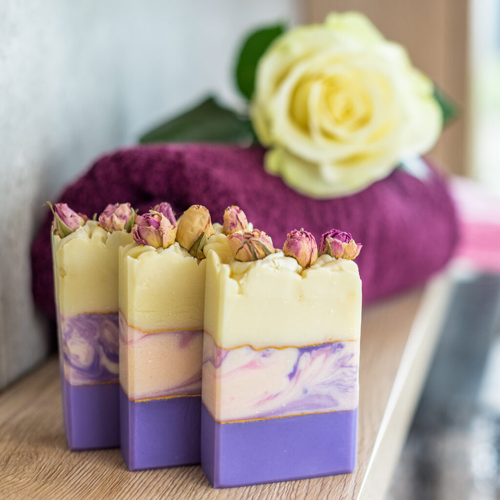 Savon artisanal à la rose, Les perles du lac