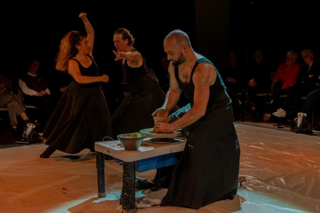 Spectacle de danse contemporaine Ancrage fragile ave Giom Von Birgitta