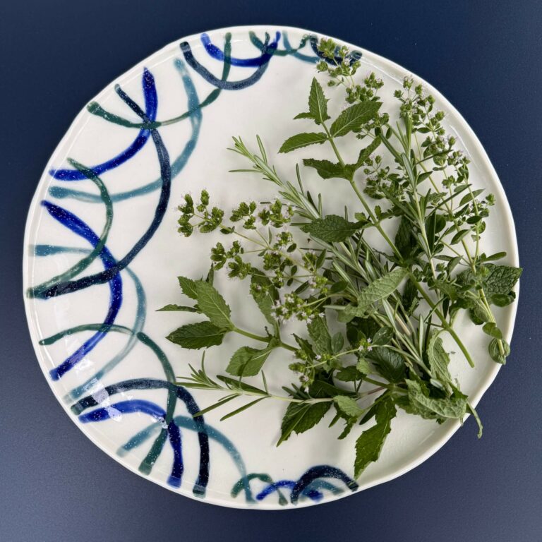 Assiette en céramique bleu blanc Martha Stahlkopf